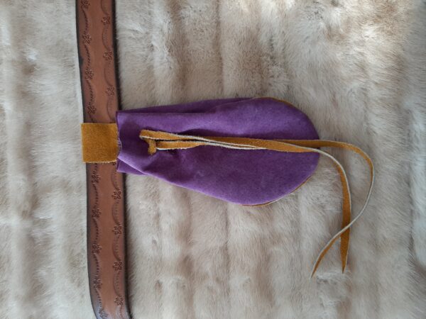 Tobacco Pouch in Deep Purple Tanned Leather